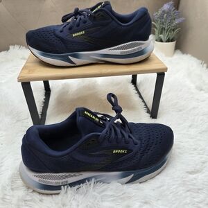 Brooks Adrenaline GTS 24 Men’s 9 Wide 2E Running Shoes